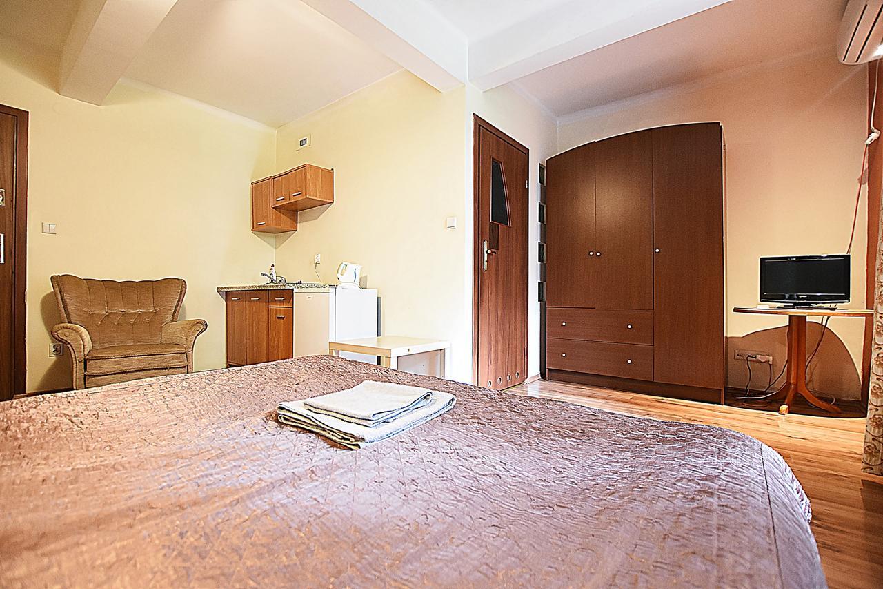 Vital Aparthotel Krakau Buitenkant foto