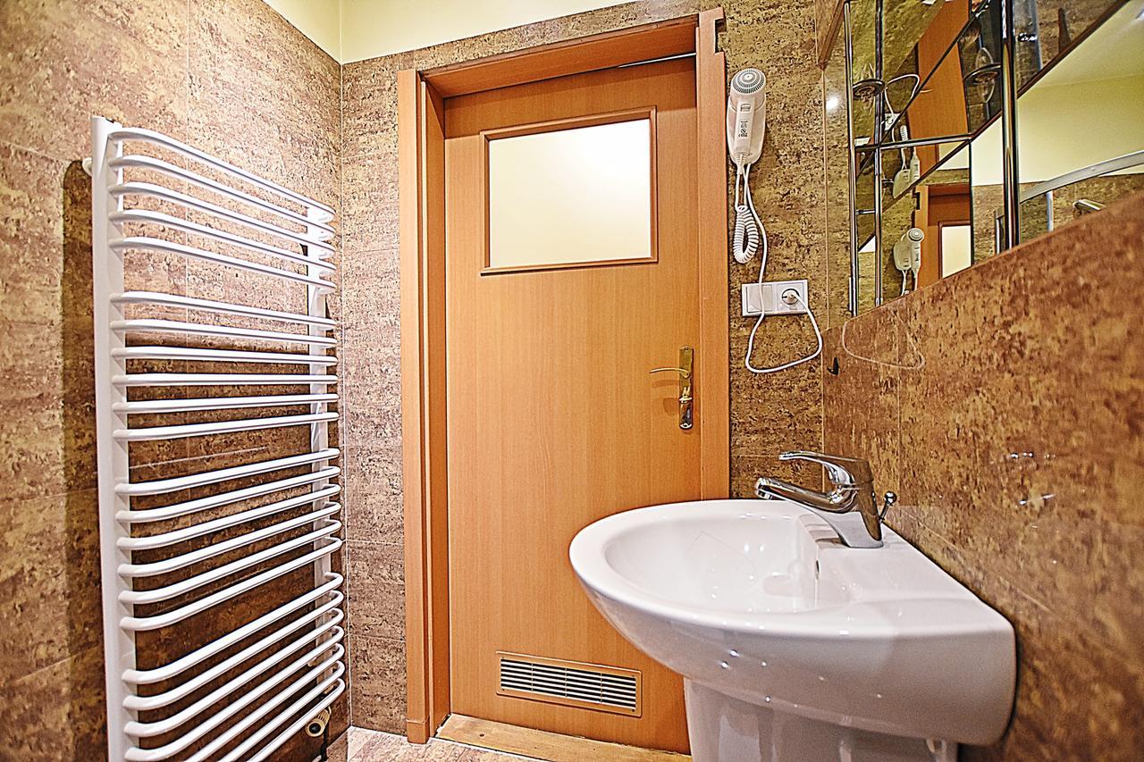 Vital Aparthotel Krakau Buitenkant foto